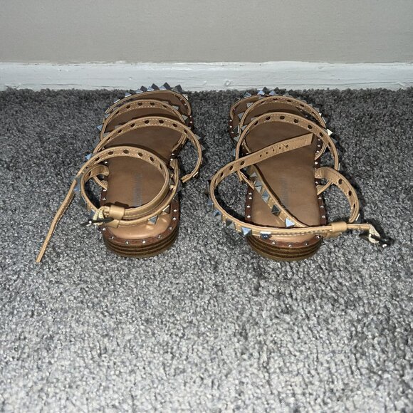 Cushionaire Tan Studded Strappy Sandals Women's Size 8.5 - Picture 4 of 7